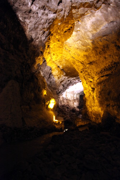 Cueva de los Verdes 33 W